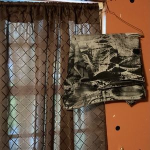 Men’s acid wash jeans